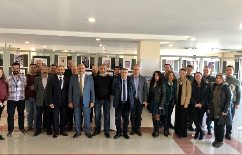 "HALKIN SESİ MEHMET AKİF" TEMALI FOTOĞRAF SERGİSİ KEPEZ LİMANINDA AÇILDI
