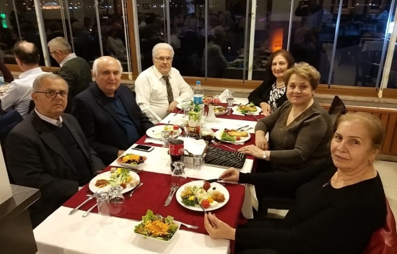 ÇANAKKALE SERAMİK FABRİKALARININ EMEKLİ YÖNETİCİLERİ GELENEĞİ SÜRDÜRÜYOR