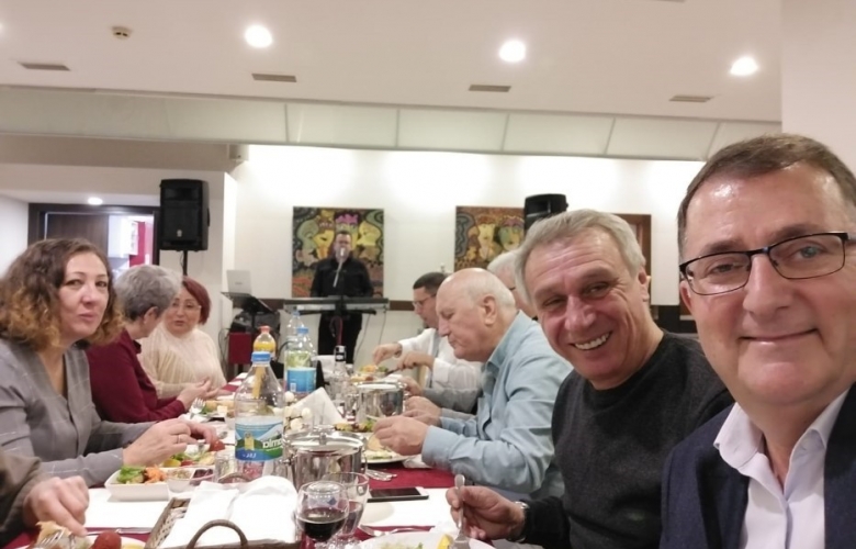ÇANAKKALE SERAMİK FABRİKALARININ EMEKLİ YÖNETİCİLERİ GELENEĞİ SÜRDÜRÜYOR