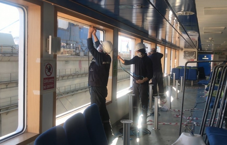 GÖKÇEADA 1 GEMİSİ YENİ RENKLERİ İLE YENİDEN ÇANAKKALE' DE