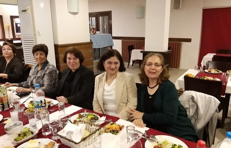 ÇANAKKALE SERAMİK FABRİKALARININ EMEKLİ YÖNETİCİLERİ GELENEĞİ SÜRDÜRÜYOR