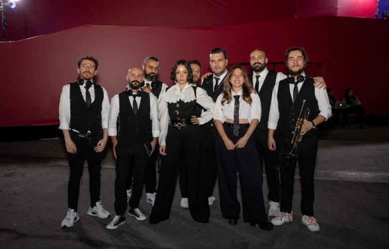 ÇANAKKALELİ ZEYNEP BASTIK , KATAR’DA BÜYÜLEDİ!
