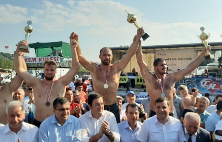 ÇAN ER MEYDANI' NIN BAŞPEHLİVANI ALİ GÜRBÜZ OLDU