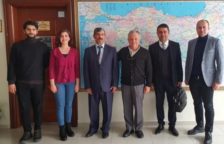NEVZAT YURDAER HALKLA İLİŞKİLER DERSİ VERDİ