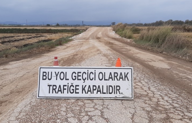 BİGA İLÇE ÖZEL İDARESİ YENİ BİR YÖNTEM KULLANARAK YOL YAPIM ÇALIŞMALARINA BAŞLADI