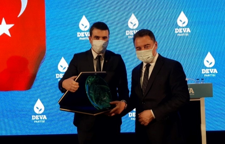 BABACAN " GELECEĞİMİZ OLAN GENÇLER UMUTLARINI YİTİRİYOR"