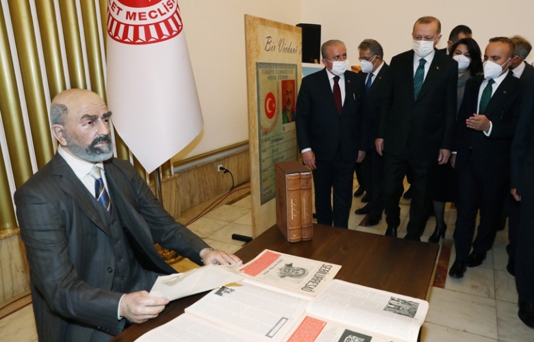ÜZEN, “100.YILINDA İSTİKLAL MARŞI SERGİSİ”NİN AÇILIŞ PROGRAMINA KATILDI