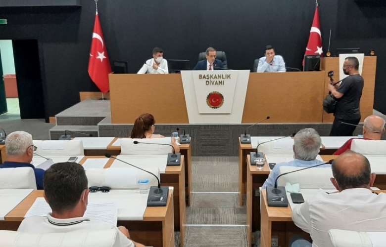 CHP' Lİ İL GENEL MECLİSİ ÜYELERİ MECLİS SALONUNU TERK ETTİ