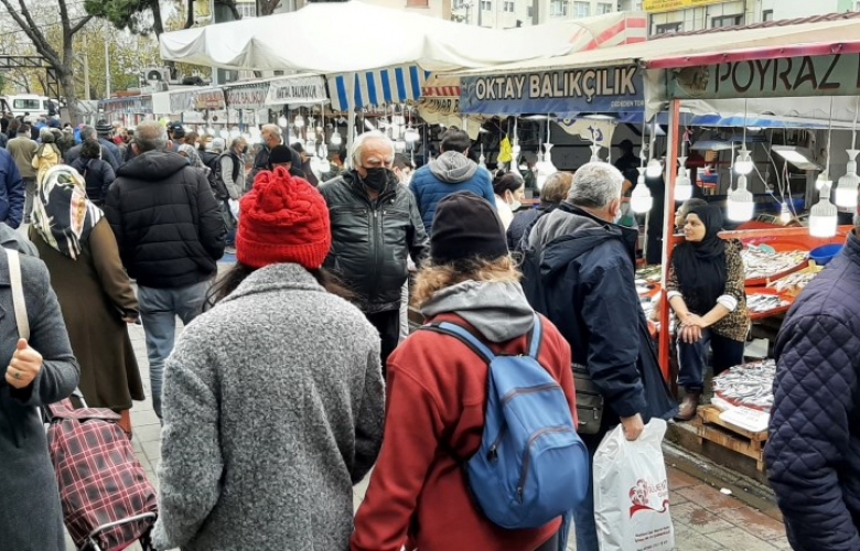 PAZAR FİYATLARI YÜZLERİ GÜLDÜRDÜ
