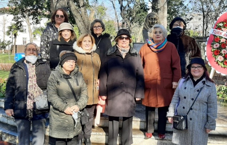 TÜRK ANNELER DERNEĞİNDEN ANMA TÖRENİ