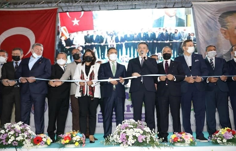 BAKAN PAKDEMİRLİ BİGA FUARINDA