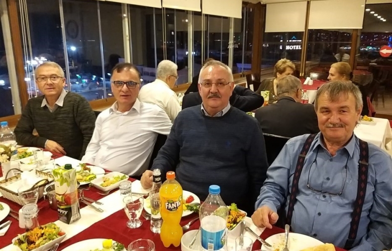 ÇANAKKALE SERAMİK FABRİKALARININ EMEKLİ YÖNETİCİLERİ GELENEĞİ SÜRDÜRÜYOR