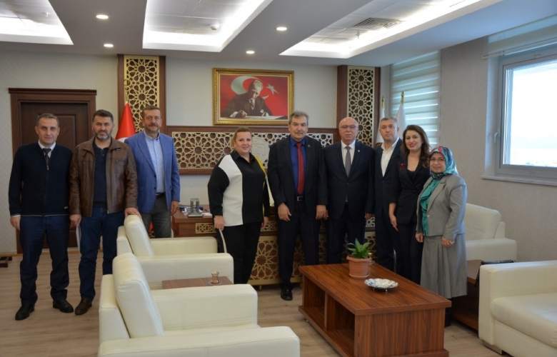 ÇTB BAŞKANI ABDULLAH DENİZ VE YÖNETİM KURULU MAZBATALARINI ALDI