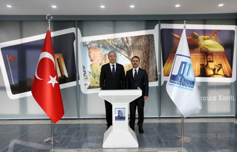 BAKAN AKAR ÇANAKKALE VALİLİĞİNİ ZİYARET ETTİ
