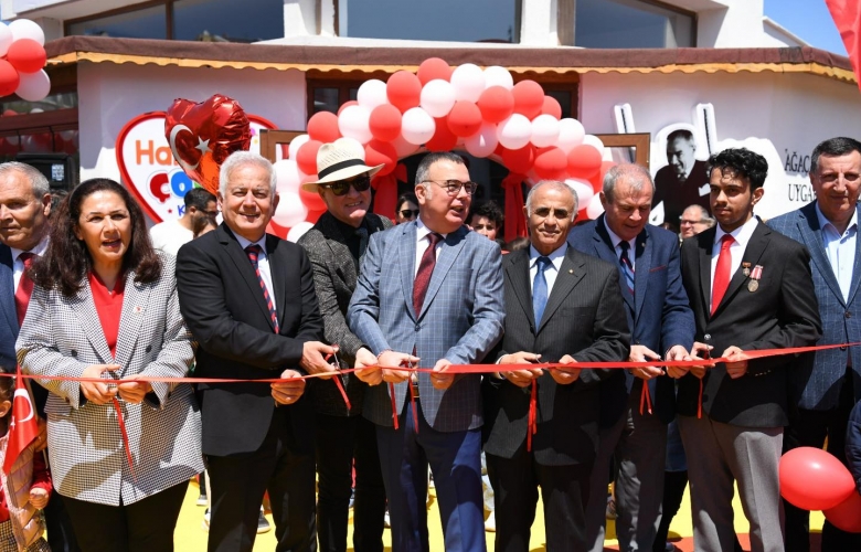 “BAŞKANIMIZ İLE GURUR DUYUYORUZ”