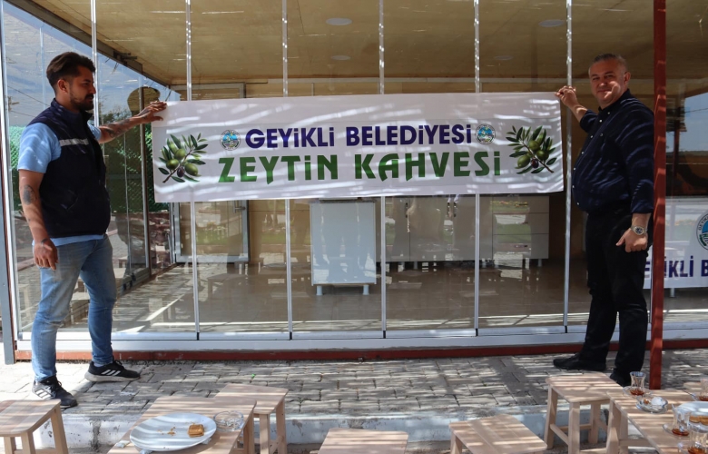 BU KAHVEDE ÇAY 2.5 TL  KAHVE 5 TL