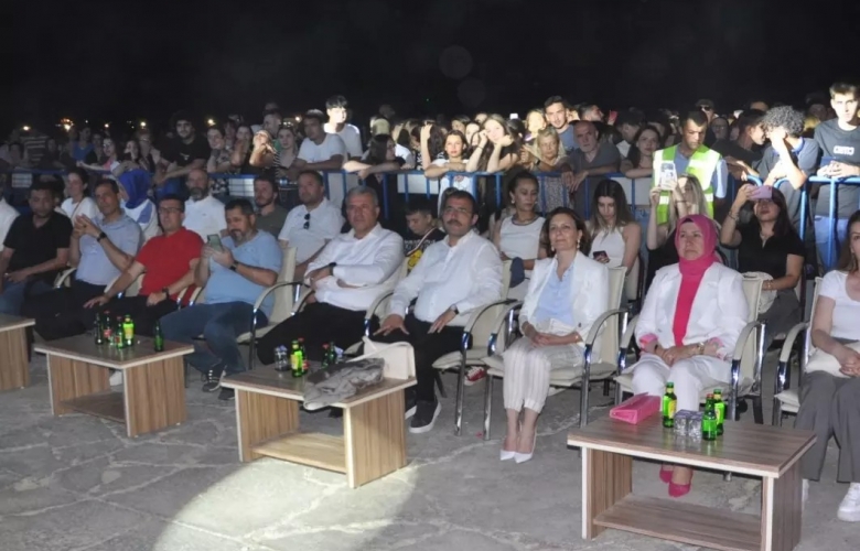 KARABİGA’ DA ÇOŞKULU FESTİVAL
