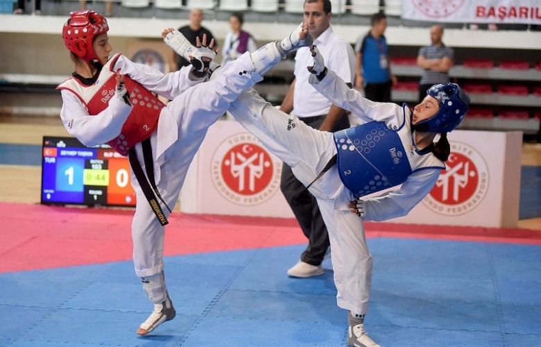 ÇANAKKALELİ TAEKWONDOCU ZEYNEP TAŞKIN AVRUPA ŞAMPİYONASINA VİZE ALDI