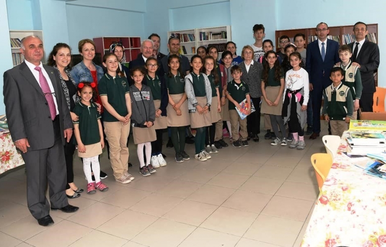 Öğrencilere anlamlı hediye