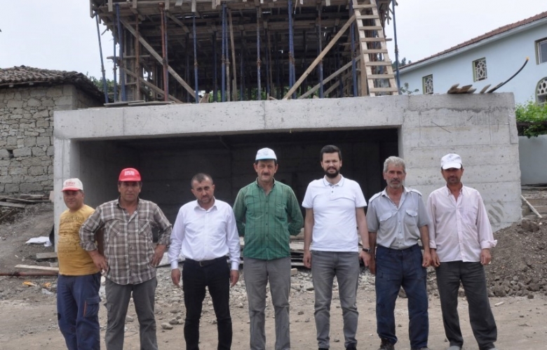 Lapseki'deki köylerde yapılan çalışamalar hız kesmeden devam ediyor