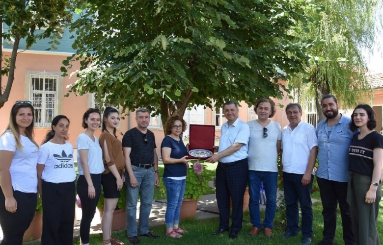 KEMAL DOKUZ’ A ANLAMLI ZİYARET ZİYARET