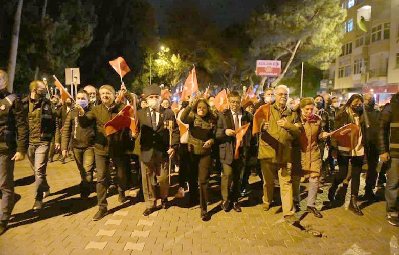 FENER ALAYINDA BÜYÜK ÇOŞKU