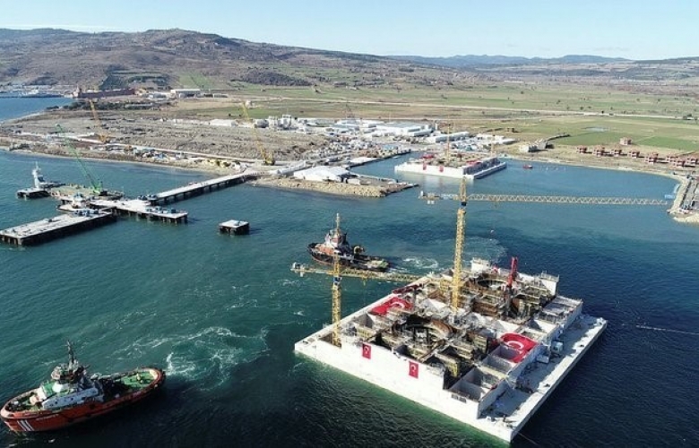 ÇANAKKALE BOĞAZI ÇİFT YÖNLÜ GEMİ TRAFİĞİNE KAPATILDI