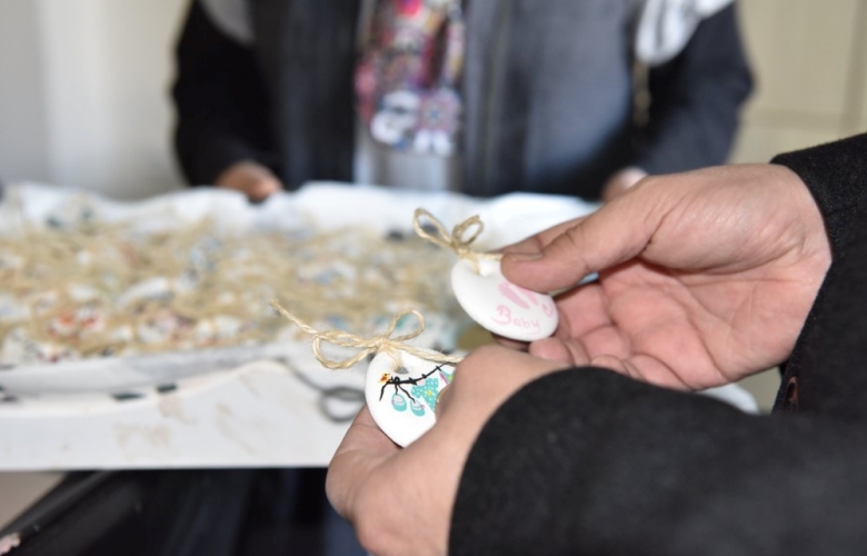 ÖZ, BELEDİYE EL SANATLARI ATOLYESİNİ ZİYARET ETTİ