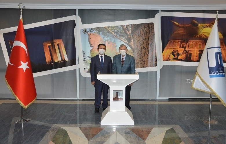 YILDIRIM AKBULUT ÇANAKKALE VALİLİĞİNİ ZİYARET ETTİ