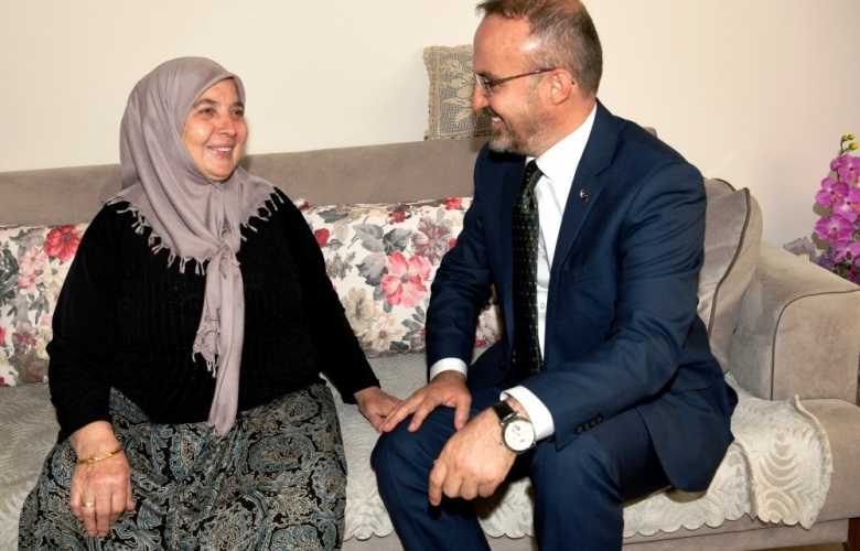 TURAN “ANNELERİMİZ HUZUR BULDUĞUMUZ LİMANLARIMIZDIR”