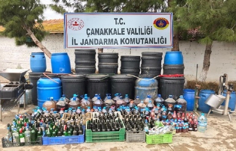 KAÇAK ALKOLLÜ İÇKİLERE EL KONDU  