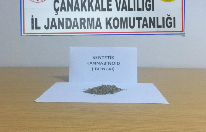 İNFAZ YASASIN' DAN  YARARLANARAK DIŞARI  ÇIKTI, ESRAR  ALMAYA KOŞTU