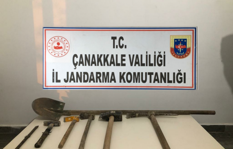 JANDARMA TARİHİ ESER KAÇAKÇILARINI YAKALADI