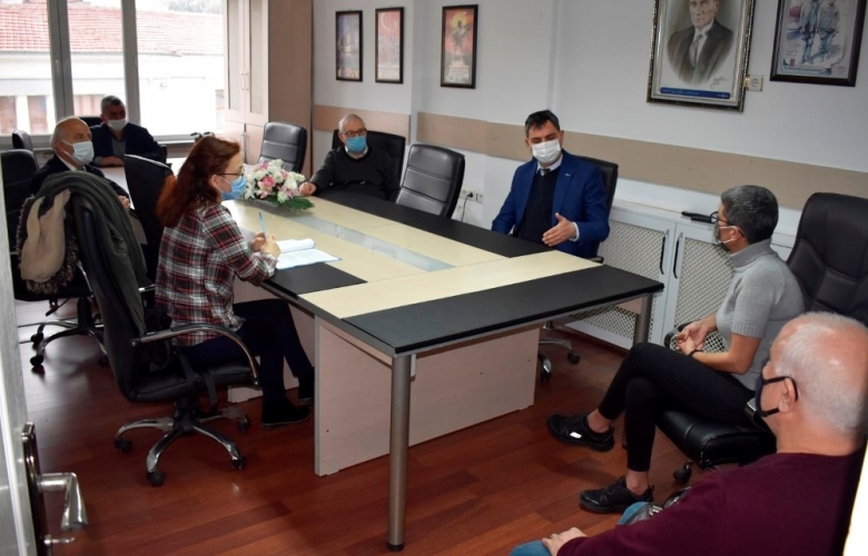 İŞKUR YETKİLİLERİ, GÖRME ENGELLİLER DERNEK ÜYELERİNE HİBE DESTEKLERİNİ ANLATTI