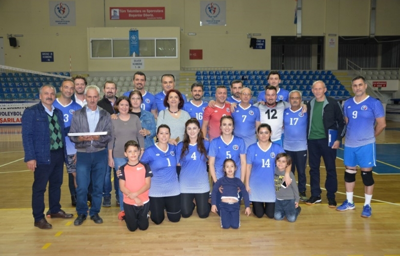 ÇTSO VOLEYBOL TURNUVASI TAM GAZ DEVAM EDİYOR