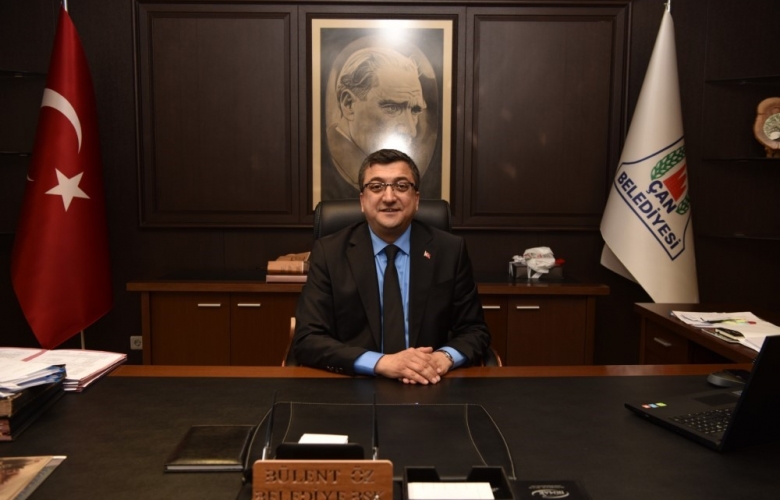 ÖZ'  DEN 24 TEMMUZ KUTLAMA MESAJI