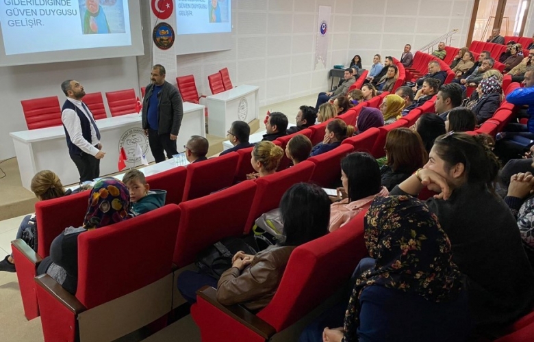 ANNE-BABA OKULU YENİCE VE ÇAN’DA EBEVEYNLERLE BİR ARAYA GELDİ