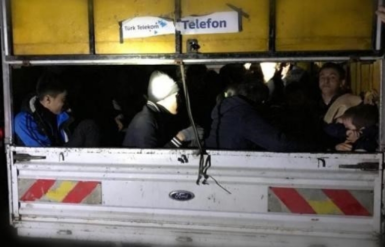 77 AFGAN MÜLTECİ YAKALANDI