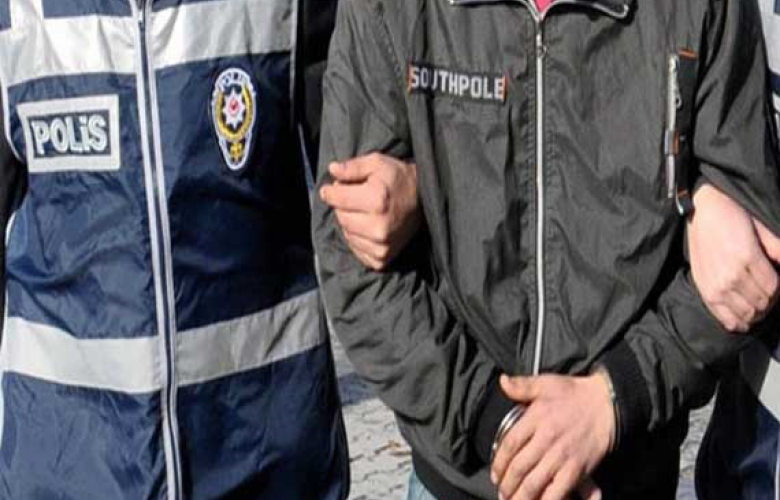 ÇANAKKALE MERKEZDE DOLANDIRICILARI HIZLI HAREKET EDEN POLİS EKİPLERİ ÖNLEDİ