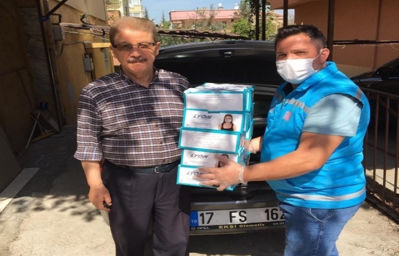 VEFA SOSYAL DESTEK GRUBU’DAN DAĞITILMASI İÇİN MUHTARLARA MASKE TESLİMATI