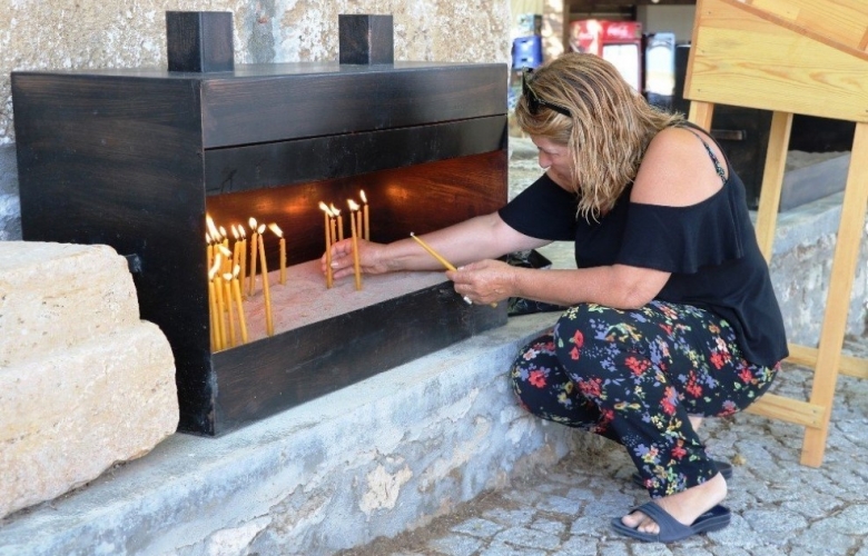 ÇANAKKALE BOZCAADA'DA GELENEKSEL AYA PARASKEVİ GÜNÜ AYİNİ