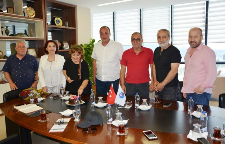 ÇANAKKALE GAZETECİLER VE YAYINCILAR DERNEĞİ’NDEN ÇTSO YÖNETİM KURULU BAŞKANINA ZİYARET