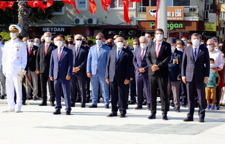 ZAFERİN 99’UNCU YILI DÜZENLENEN TÖREN İLE  KUTLANDI