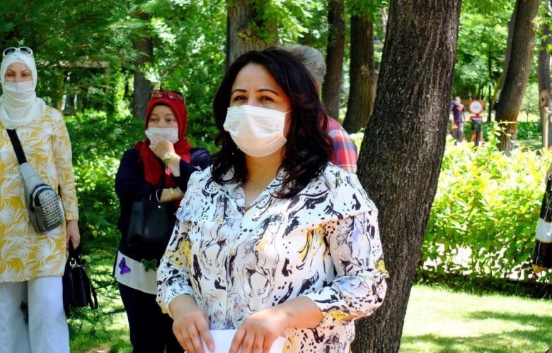 ÜSTÜN “SAHİPSİZ, SESSİZ CAN DOSTLARIMIZ, SOKAK HAYVANLARIN YANINDAYIZ.”