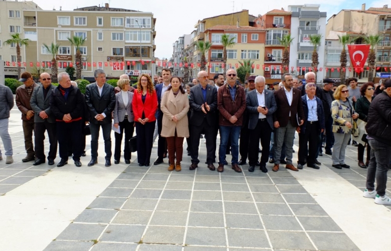 ÖZDEMİR : “KÖY ENSTİTÜLERİ PEK ÇOK  KONUDA HÂLÂ ESİN KAYNAĞIMIZDIR”