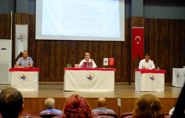 ARSLAN :  “SUYU ZATEN MALİYETİNİN ALTINA KEPEZLİLERE VERİYORUZ”