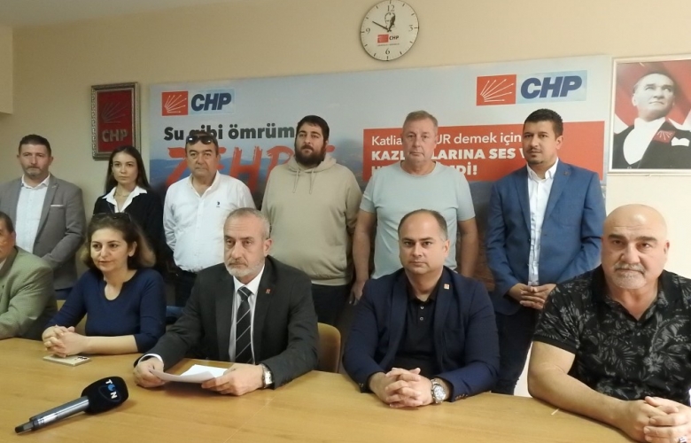 Sipahi : “ Teskere, Yabancı Asker Postallarının Toprağımızı Çiğnemesinin Önünü Açmaktadır”