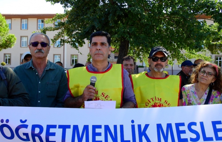 HACIMUSALAR : "AYRIMCILIK BAŞLAR, ÇALIŞMA BARIŞI BOZULUR" 
