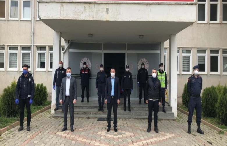 EZİNE VEFA SOSYAL DESTEK GRUBU VATANDAŞLARA HİZMETE DEVAM EDİYOR