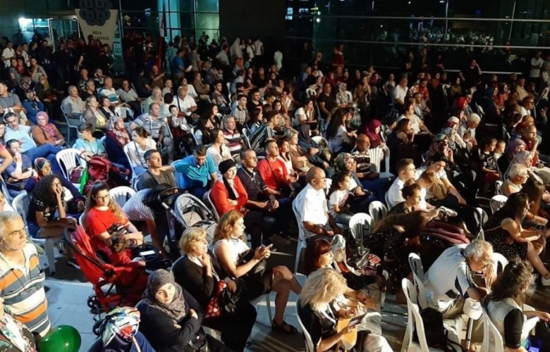 BİGA ALIŞVERİŞ VE KÜLTÜR FESTİVALİ İLK GÜN ETKİNLİKLERİ İLGİ GÖRDÜ